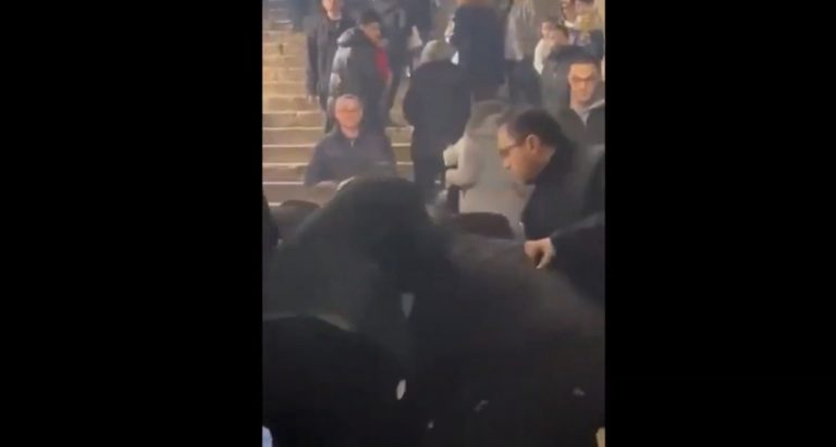 Πατριαρχείο Ιεροσολύμων: Φανατικός επιτέθηκε στον Τάφο της Παναγίας – Δείτε βίντεο