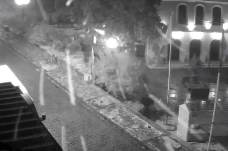 Κακοκαιρία: Χιονίζει σε περιοχές της Θεσσαλονίκης