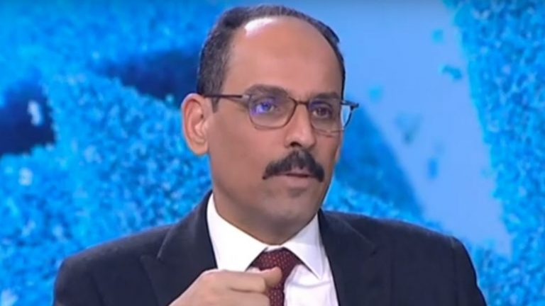 Σκληρή επίθεση Καλίν σε Μενέντεζ: «Έχτισε καριέρα με στόχο να εναντιωθεί στην Τουρκία»