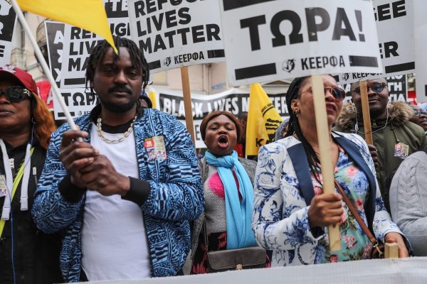 KΕΕΡΦΑ: Άμεση απελευθέρωση της Νανού, προσφύγισσας από το Καμερούν, όχι διαχωρισμό με το παιδί της