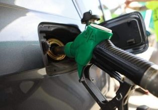 Καύσιμα: Γιατί δεν φτάνει η πτώση των διεθνών τιμών στην αντλία