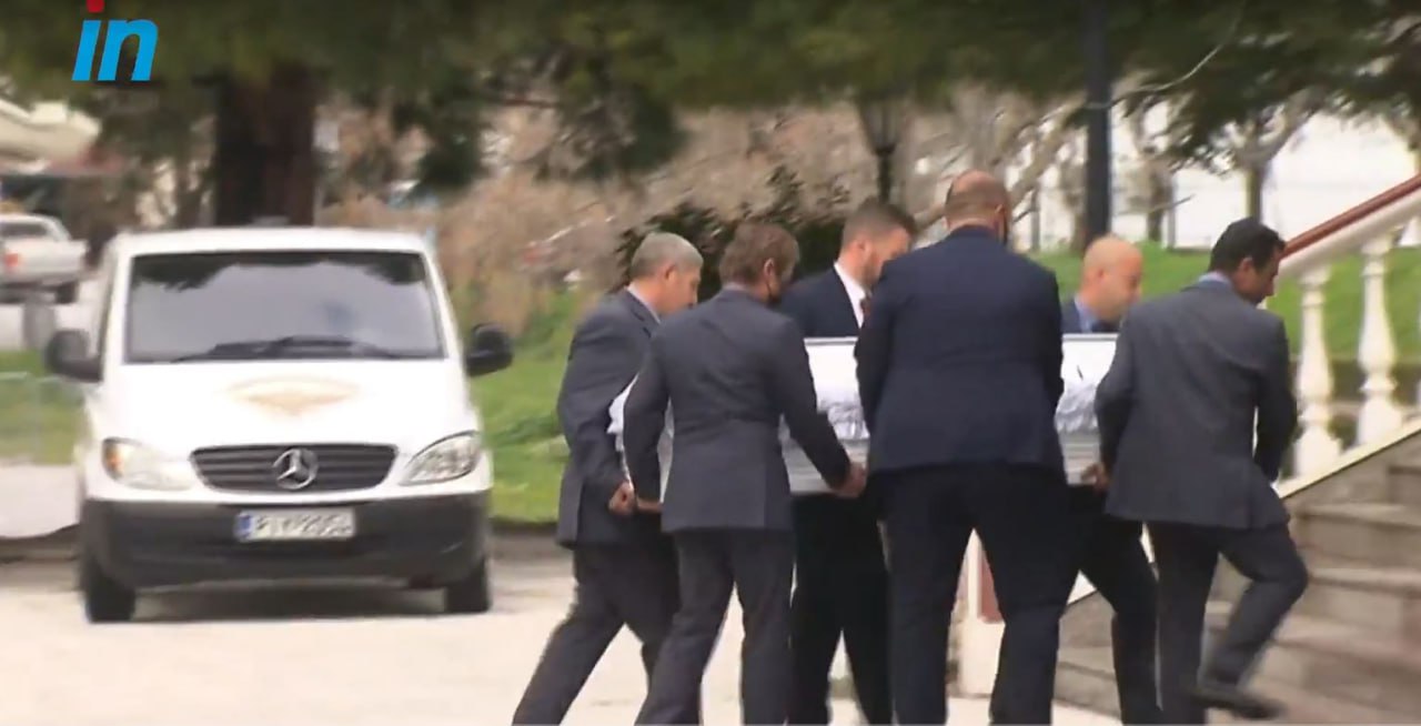 Τέμπη: Θρήνος και οδύνη στη πρώτη κηδεία θύματος [Εικονες]