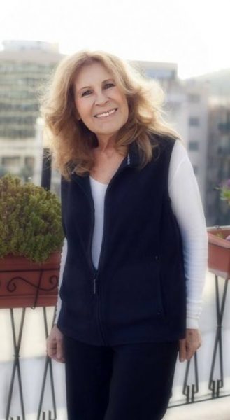 Ρένα Κουμιώτη: Εσπευσμένα στο νοσοκομείο η τραγουδίστρια – «Η οικογένειά της ελπίζει σε ένα θαύμα»