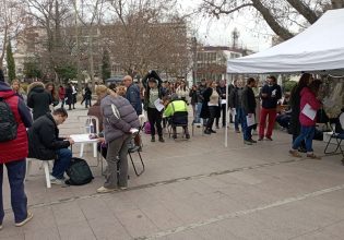 Τέμπη: Ουρές στη Λάρισα για την έκτακτη αιμοδοσία – Δείτε φωτογραφίες