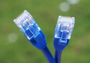 Kaspersky: Οι άνδρες αναλαμβάνουν πιο συχνά τη σύνδεση και ρύθμιση έξυπνων συσκευών