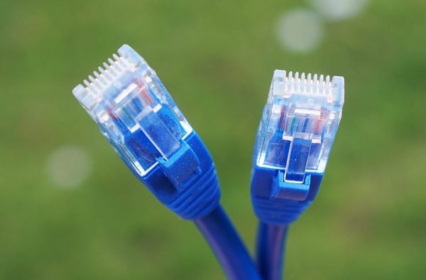 Kaspersky: Οι άνδρες αναλαμβάνουν πιο συχνά τη σύνδεση και ρύθμιση έξυπνων συσκευών