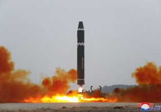 Βόρεια Κορέα: Εκτόξευσε πολλαπλούς πυραύλους κρουζ στα ανοικτά της ανατολικής ακτής της