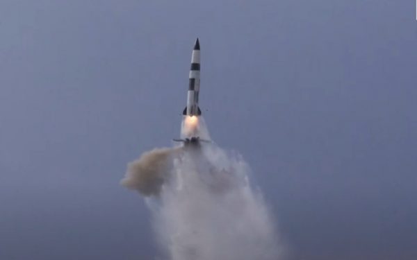 Βόρεια Κορέα: Απαντά με βαλλιστικούς πυραύλους στα γυμνάσια ΗΠΑ – Ν. Κορέας