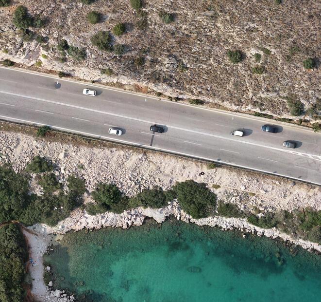 Μελέτη υποδεικνύει τα κενά οδικής ασφάλειας στη Λ. Σουνίου