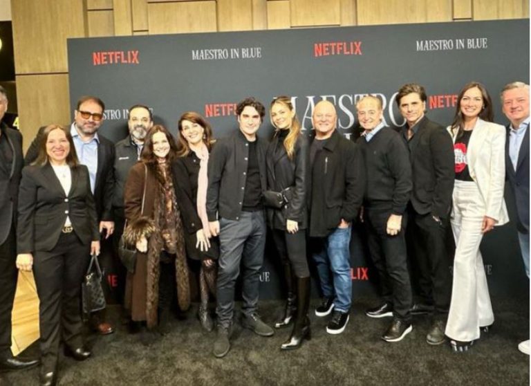 Ο Χριστόφορος Παπακαλιάτης σε δείπνο με τον Τέντ Σαράντος για την παγκόσμια προβολή του Maestro