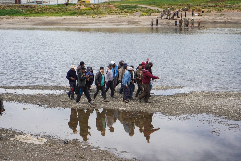 Περού: Τουλάχιστον 4 στρατιώτες πνίγηκαν προσπαθώντας να αποφύγουν διαδηλωτές