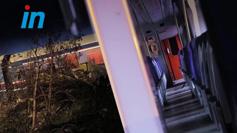 Τέμπη: «Ο σταθμάρχης είχε ειδοποιηθεί 17 λεπτά πριν τη μοιραία σύγκρουση» – Νέες αποκαλύψεις για την τραγωδία