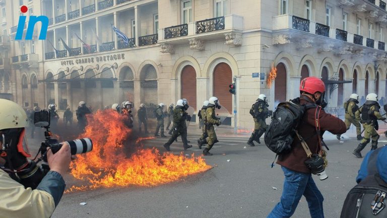 Απεργία: Το in στις συγκεντρώσεις για να «μη συγκαλυφθεί το έγκλημα» στα Τέμπη