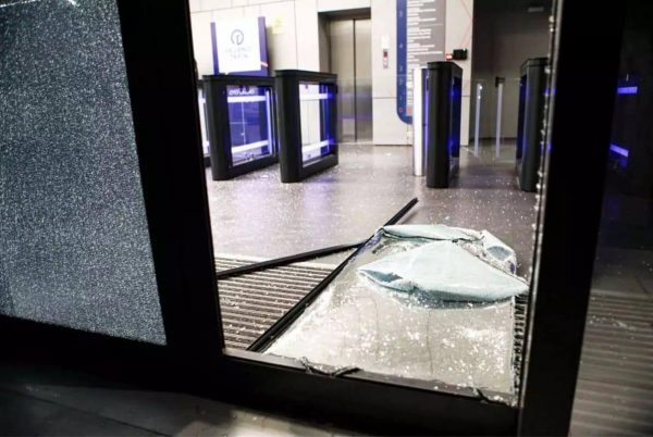 Επίθεση Ρουβίκωνα στην Hellenic Train – «Αν η εξουσία κλαψουρίζει είναι γιατί φοβήθηκε»