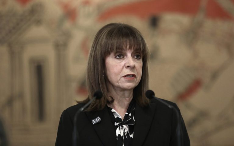 Σακελλαροπούλου για Τέμπη: «Βαθιά θλίψη και συμπαράστασή στις οικογένειες των θυμάτων»