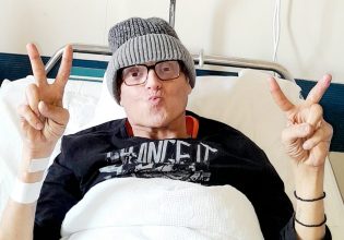 Γιώργος Δασκαλάκης: Σοκάρει μιλώντας για την μάχη του με τον καρκίνο – «Τους έλεγα “ετοιμάστε με”»