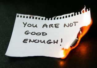 Εκλογές: μυρίζει… Μάης 2012