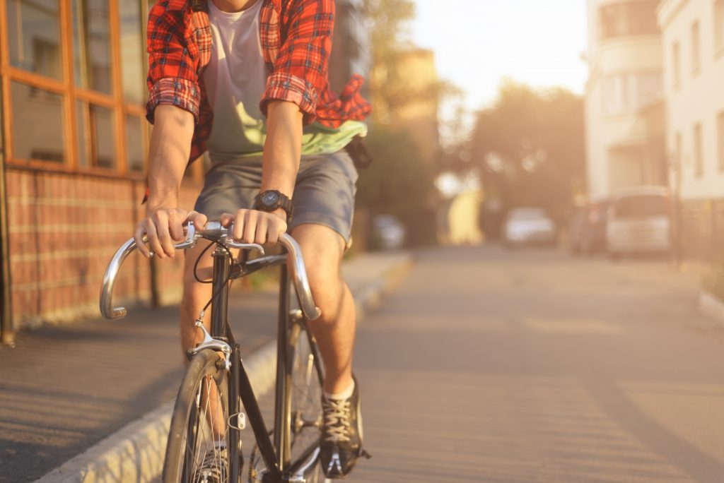Ποδήλατο: Βρες κορυφαίες επιλογές σε σούπερ προσφορά για άνετες διαδρομές στην πόλη