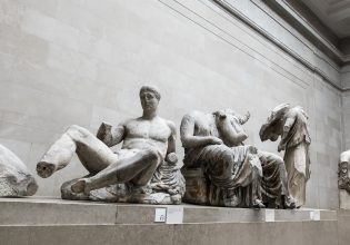 Γλυπτά του Παρθενώνα: Η έκθεση Βρετανού ιστορικού για τα Ελγίνεια