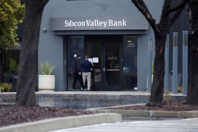 ΗΠΑ: Δίνουν τη δυνατότητα ανάκτησης όλων των καταθέσεων της Silicon Valley Bank