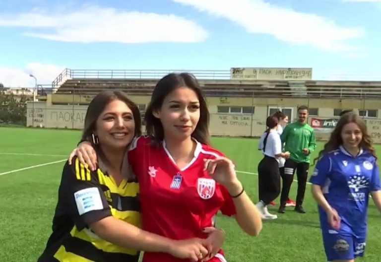 Θεσσαλονίκη: Ισχυρό μήνυμα κατά της βίας από μαθητές Λυκείου – Έπαιξαν ποδόσφαιρο με φανέλες όλων των ομάδων