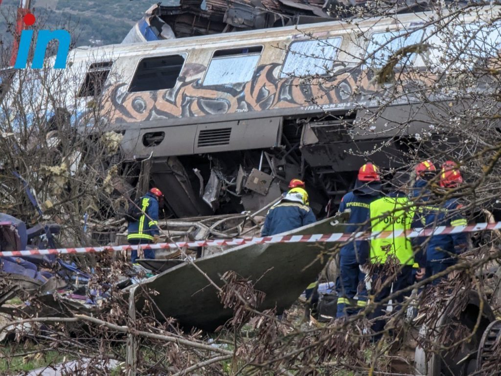 Τέμπη: Τρόφιμα, μπίρες και λαμαρίνες μετέφερε η εμπορευματική αμαξοστοιχία