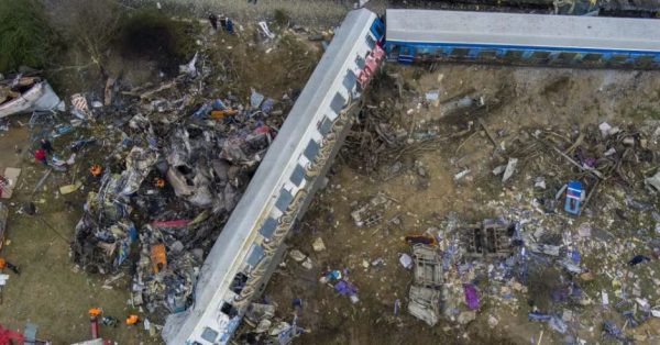 Τέμπη: Ταυτοποιήθηκαν 54 νεκροί – Συνεχίζεται η εξέταση δειγμάτων DNA