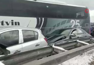 Τουρκία: Δίπλωσε νταλίκα και προκάλεσε καραμπόλα 58 οχημάτων