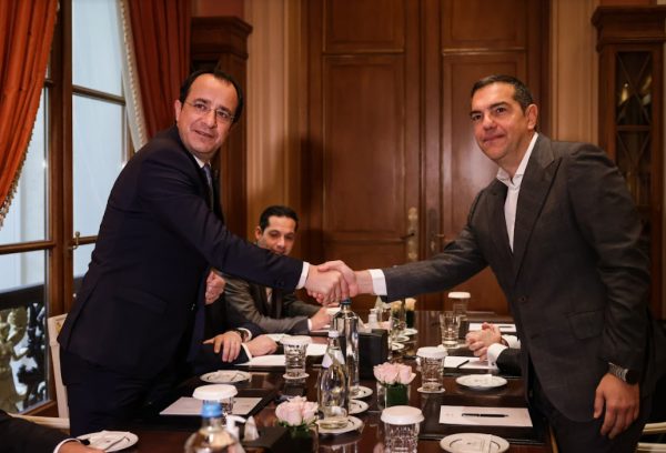 Συνάντηση Τσίπρα με Χριστοδουλίδη: «Υποχρέωση όλων μας είναι να κάνουμε το παν για να βγει η αλήθεια στο φως»