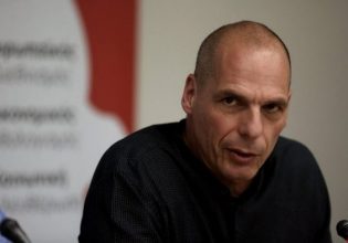 Γιάνης Βαρουφάκης: Ελεύθερος ο 19χρονος για την επίθεση στον γγ του ΜέΡΑ25