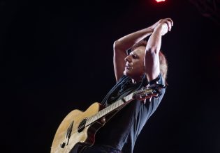 Βασίλης Παπακωνσταντίνου: Επετειακή συναυλία στις 14 Ιουνίου