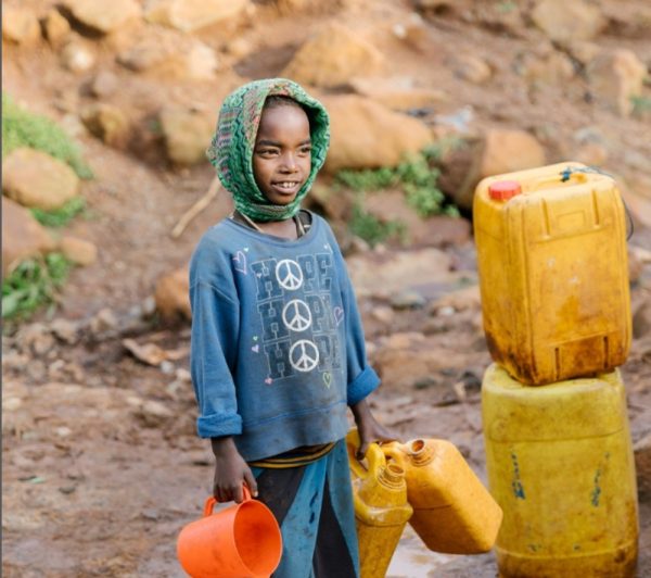 Χωρίς σταγόνα νερό κινδυνεύει να μείνει η ανθρωπότητα – Πως μπορεί να σωθεί το πιο πολύτιμο αγαθό