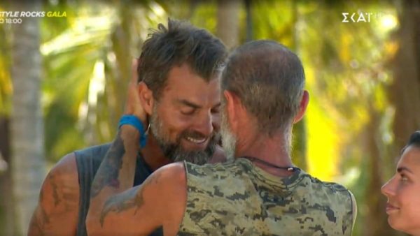 Survivor: Σπάραξαν στο κλάμα με την ανακοίνωση του Λιανού – Αγκαλιασμένοι σφιχτά οι παίκτες