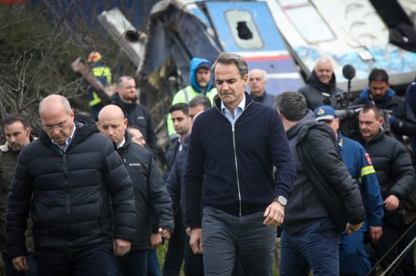 Μαξίμου: Τα λεπτά όρια της ενσυναίσθησης…