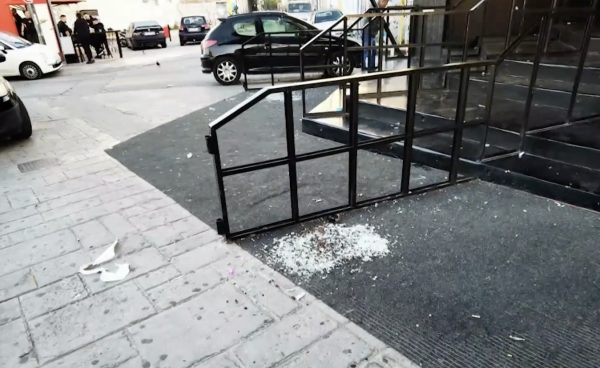 Γκάζι: Η αστυνομία αναζητά τον «πιστολέρο» που έσπειρε τον πανικό έξω από το νυχτερινό κέντρο