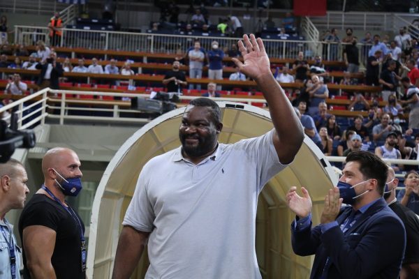 Απίστευτη περιγραφή  Σχορτσανίτη για σχόλιο που τον στιγμάτισε «θα βιάσω την κόρη και τον γιο σου» (vid)