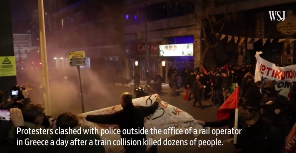 Ο Διεθνής Τύπος για τα Τέμπη: «Ο πόνος έχει μετατραπεί σε οργή στην Ελλάδα»