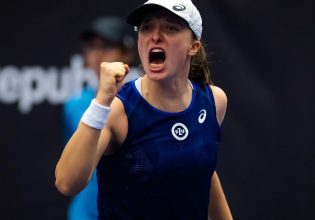 Nικήτρια στην Στουτγκάρδη η εξαιρετική Σβιόντεκ (vids)