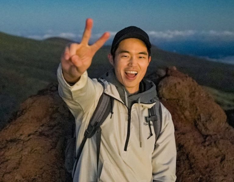 Ο Τσάρλι Τσανγκ «ακυρώθηκε» 15 φορές αλλά σήμερα βρίσκεται στην κορυφή του κόσμου του