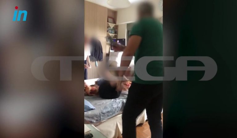 Βίντεο – ντοκουμέντο με τον άγριο ξυλοδαρμό ηλικιωμένου ζευγαριού από τον γιο τους