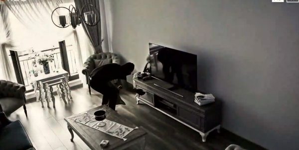 Επ’ αυτοφώρω σύλληψη διαρρηκτή στην Καλλιθέα – Σκαρφάλωσε σε σωλήνα υδρορροής