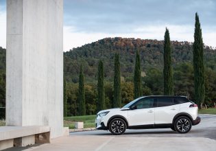 Αντίστροφη μέτρηση για το νέο Peugeot 2008