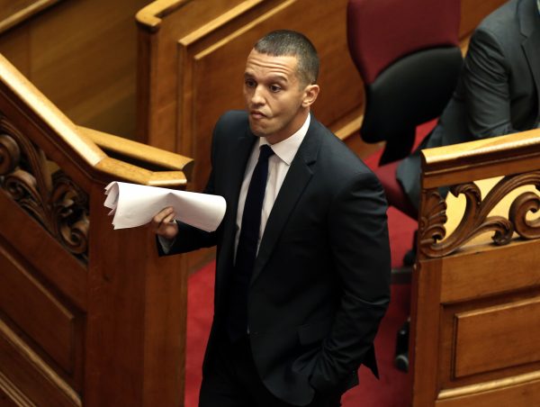 Συνταγματολόγοι κατά αντιπροέδρου Αρείου Πάγου για την τροπολογία που «φρενάρει» το Κόμμα Κασιδιάρη