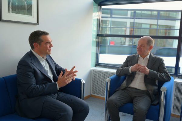 Τσίπρας σε Σολτς: Η αλλαγή στην Ελλάδα θα είναι σημαντική για όλη την Ευρώπη