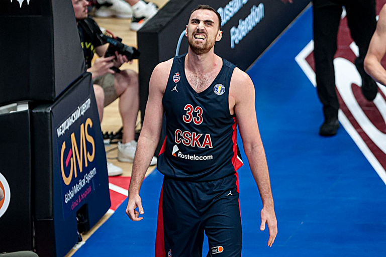 Επιστρέφει στην Euroleague ο Μιλουτίνοφ