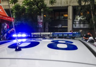 Απίστευτο περιστατικό στον Βόλο: Μπήκε σε δημοτική υπηρεσία και αυνανιζόταν μπροστά στους υπαλλήλους