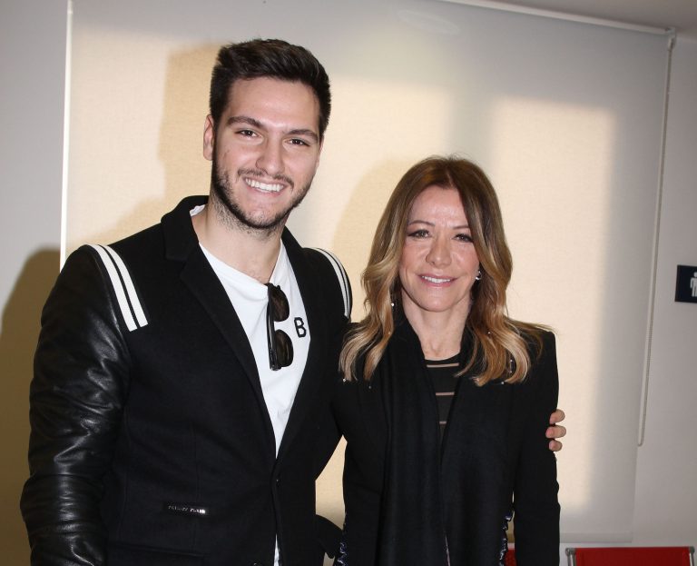 Νίκος Κούρκουλος: Στα χνάρια του ο γιος του Φίλιππος – Ξεκίνησε τη δική του καλλιτεχνική διαδρομή