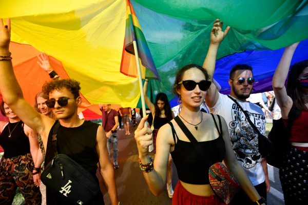 ΛΟΑΤΚΙ+: Δεκαπέντε χώρες της ΕΕ υποστηρίζουν την προσφυγή της Κομισιόν κατά του ομοφοβικού ουγγρικού νόμου
