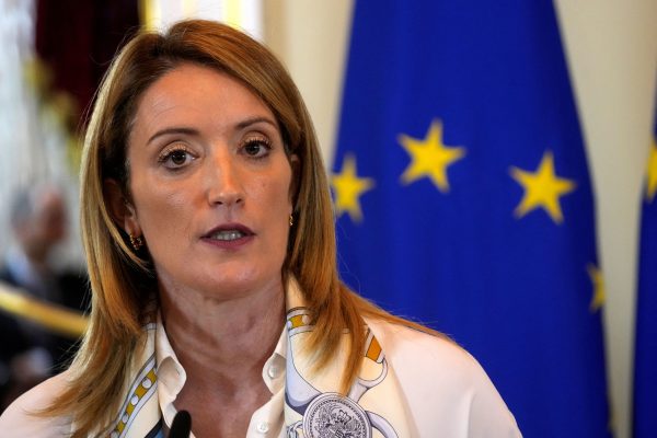 Μέτσολα για Γεωργούλη: «Έλαβα αίτημα από τις αρμόδιες βελγικές αρχές για άρση ασυλίας του»