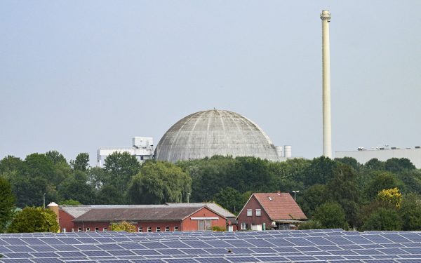 Πυρηνικά εργοστάσια στη Γερμανία: Εναντίον του κλεισίματός τους τάσσεται η πλειοψηφία των πολιτών, σύμφωνα με δημοσκόπηση